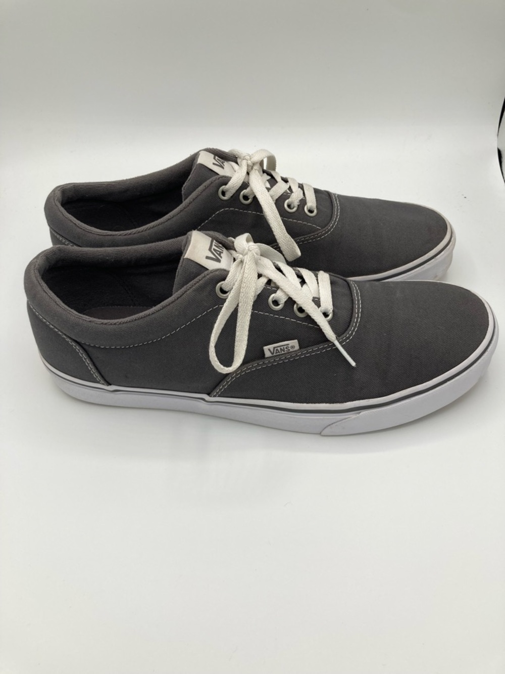 Vans Doheny Shoes Men's Size 11.5 Grey Canvas Sneakers